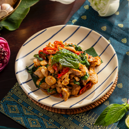 [00000038] Gà xào lá quế